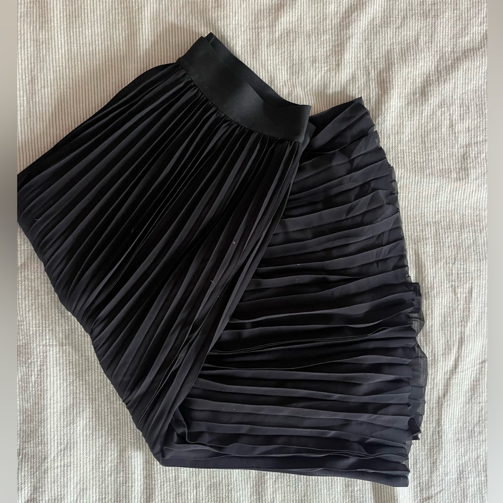 Chiffon Pleated Midi Skirt